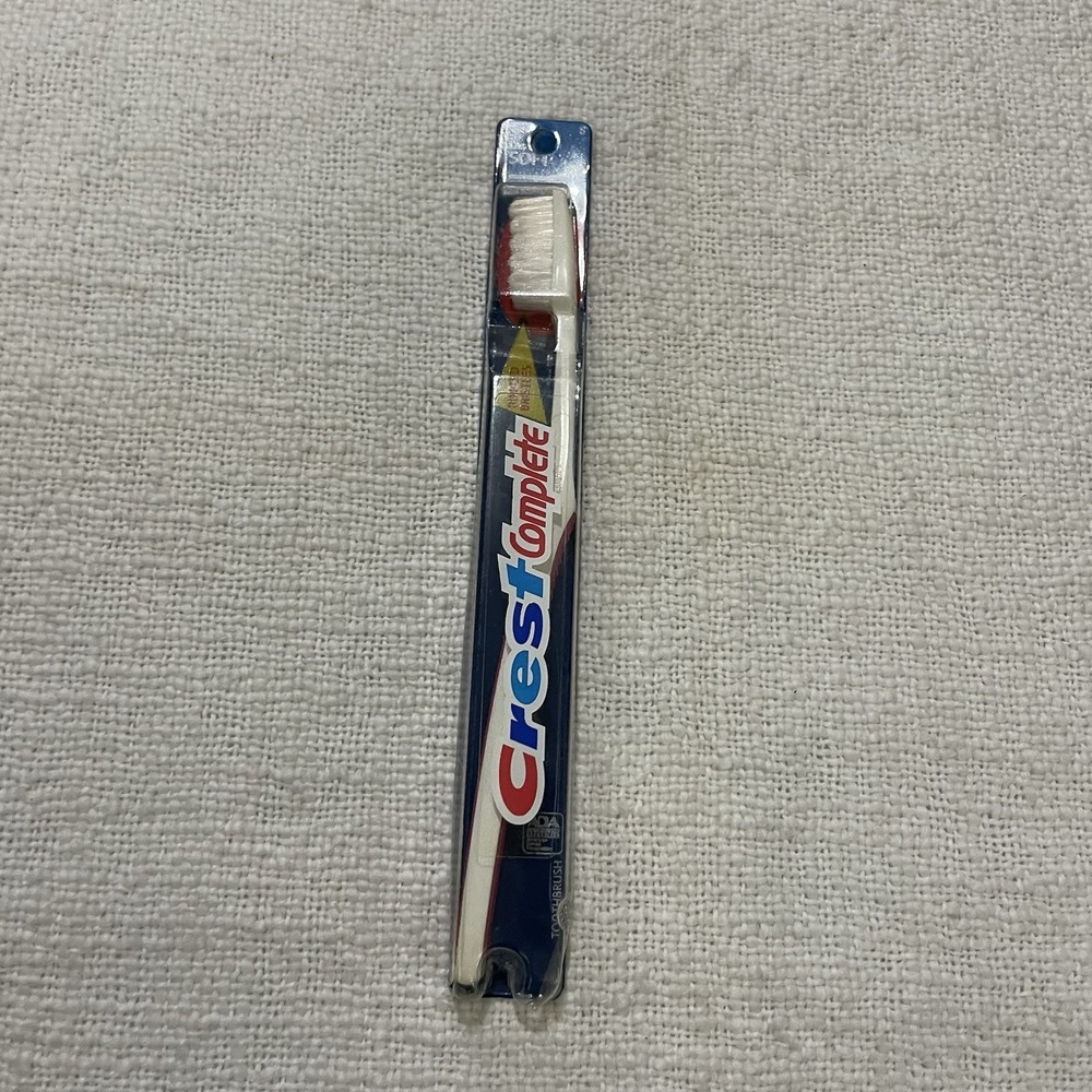 Vintage 1993 Crest Complete‎ Toothbrush Large soft  Angled Head Rare 90's